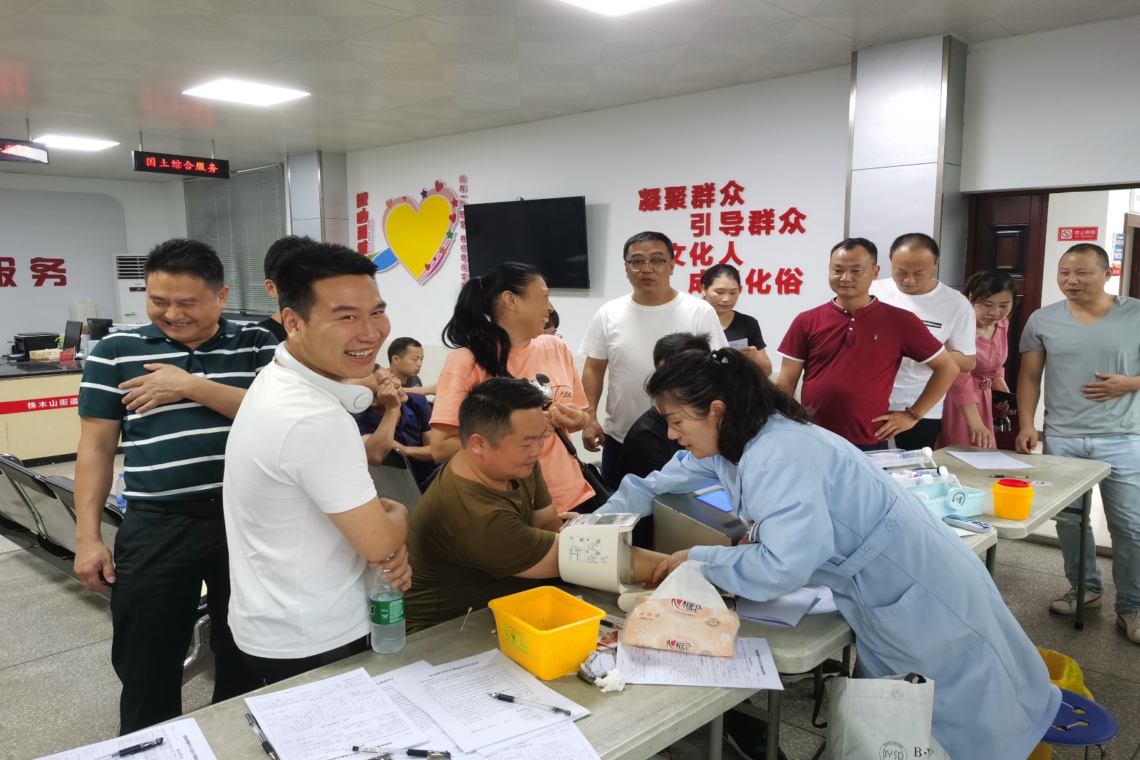 株木山街道：无偿热血，传递真情