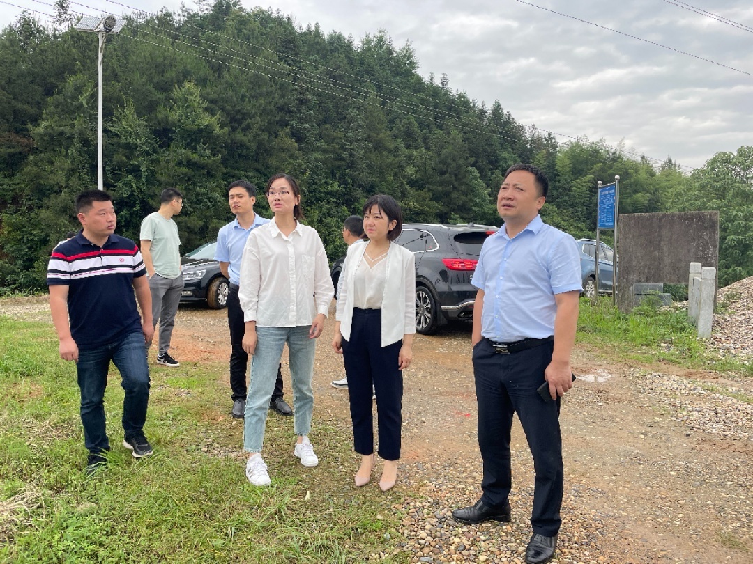 汉寿县领导王君、曾峰督导检查山丘区防汛工作