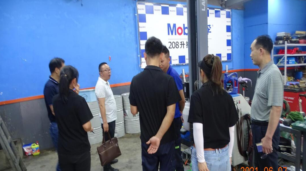 汉寿：联合检查  重拳治“废”