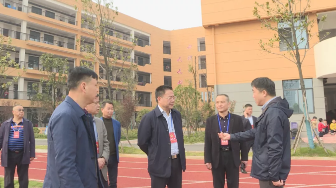 汉寿县领导朱进友调研中小学教育质量提升工作