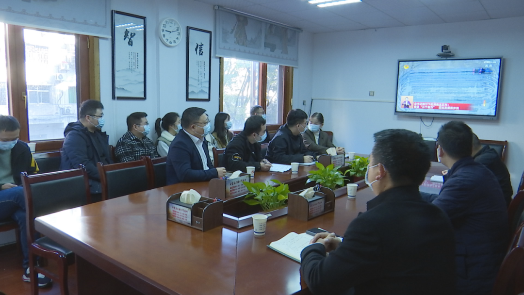 【前进！向着现代化新湖南】汉寿各界收听收看中国共产党湖南省第十二次代表大会开幕式