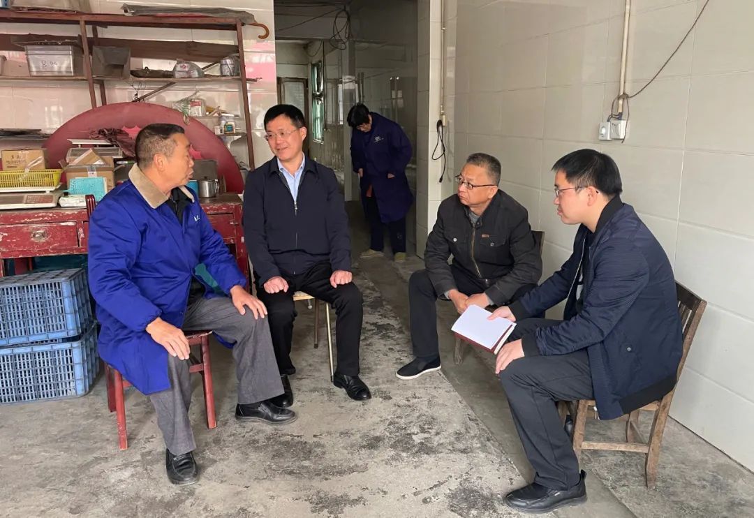 汉寿县领导佘斌到坡头镇调研