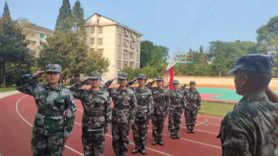 百禄桥镇开展女子民兵冬季集训