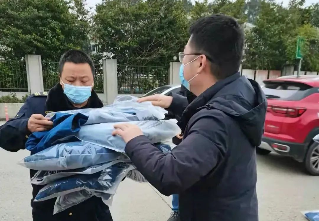 雨雪防疫坚守为民  组织关怀温暖人心