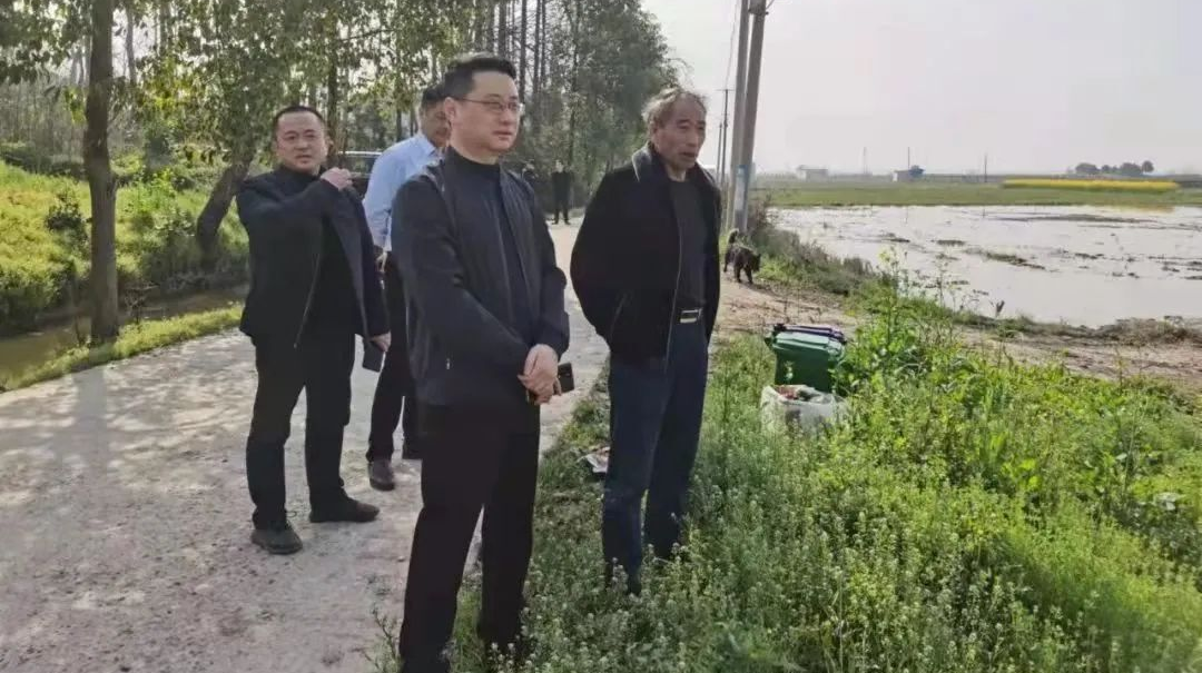 汉寿县领导何彦兵到洲口镇督导重点工作
