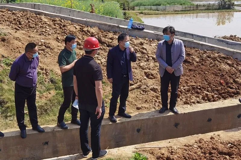 汉寿县领导王君督导检查山丘区防汛抗旱工作