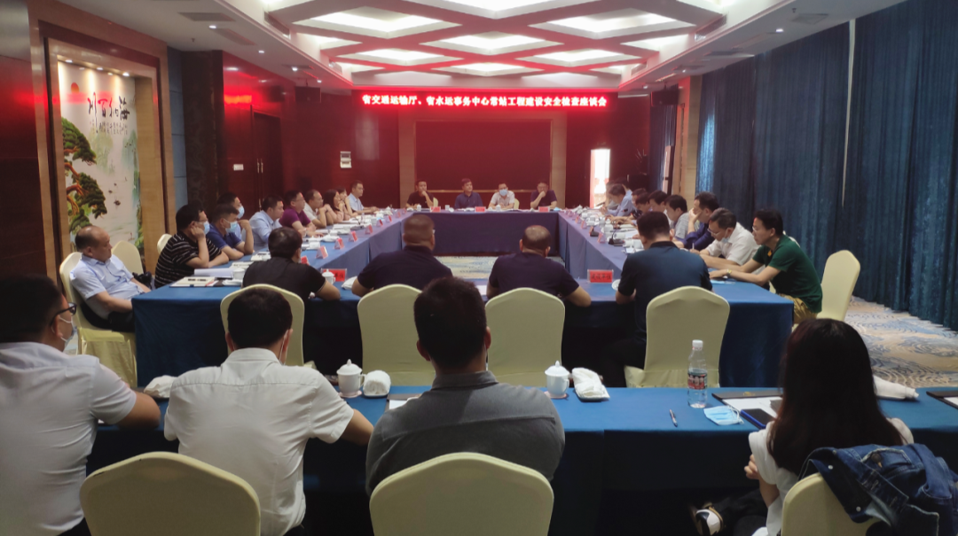 湖南省交通运输厅、省水运事务中心领导来汉寿检查常鲇航道疏浚工程