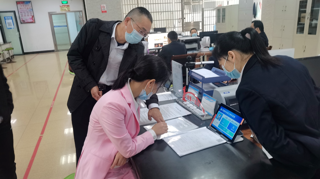 汉寿县应急管理局： 换位体验走流程审批   优化审批事项服务