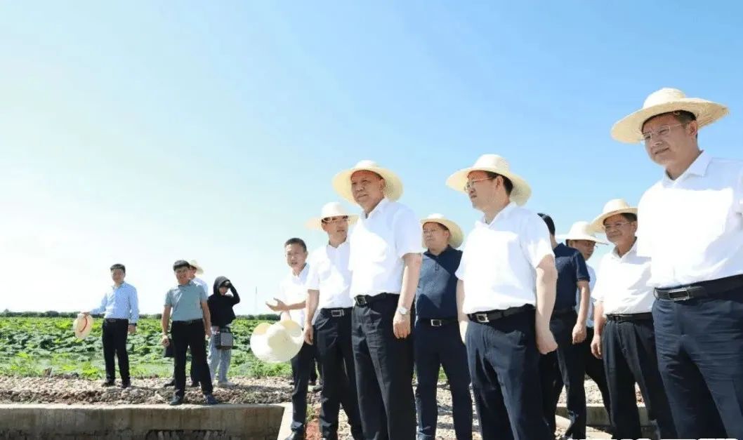 副省长李建中来常调研洞庭湖总磷污染控制与削减工作