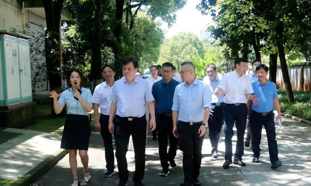 省政协副主席、省工商联主席张健一行来常调研