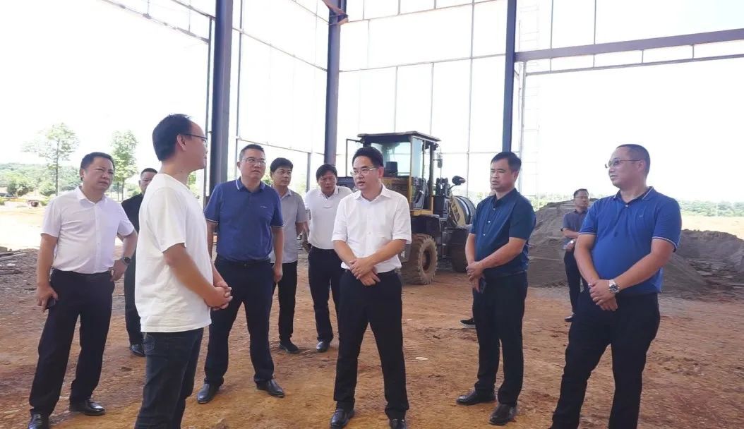 周功表调研园区项目建设工作时强调：要全力以赴、聚力攻坚，推动园区建设提质增效