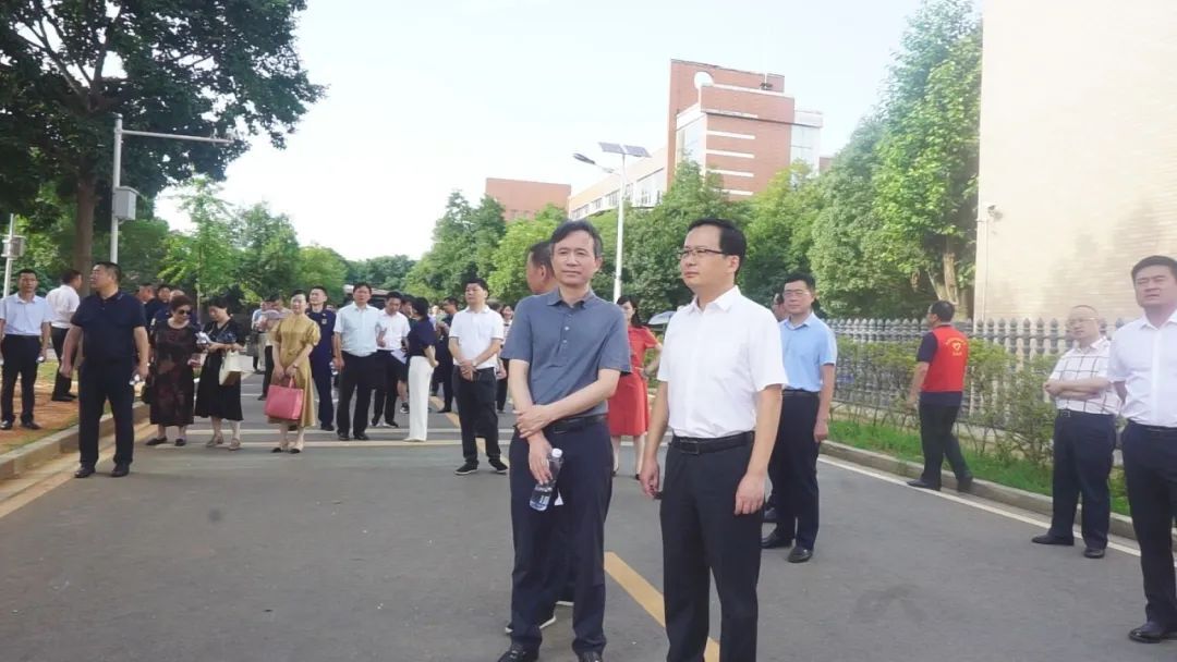 王时雨调研汉寿县龙池实验中学整体回购工作