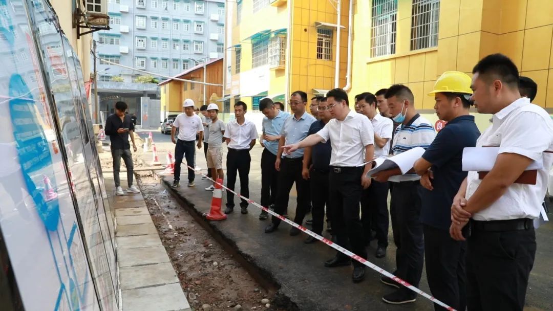 周功表在调研城市建设工作时强调：要统一思想、凝聚共识，让城市建设成果造福于民