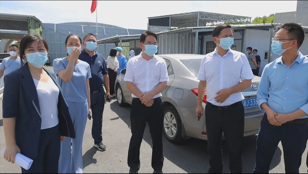 周功表督导疫情防控工作并慰问一线防疫人员