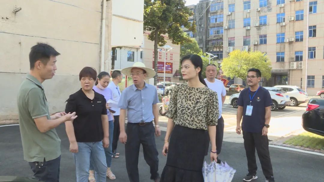 【文明城市 你我共建】汉寿县领导督查小区院落文明创建工作