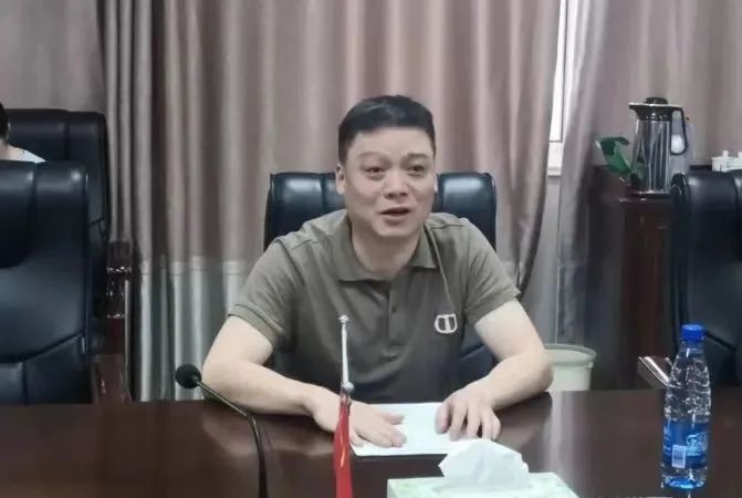 王华：军人特质不褪色 坚守初心谋发展