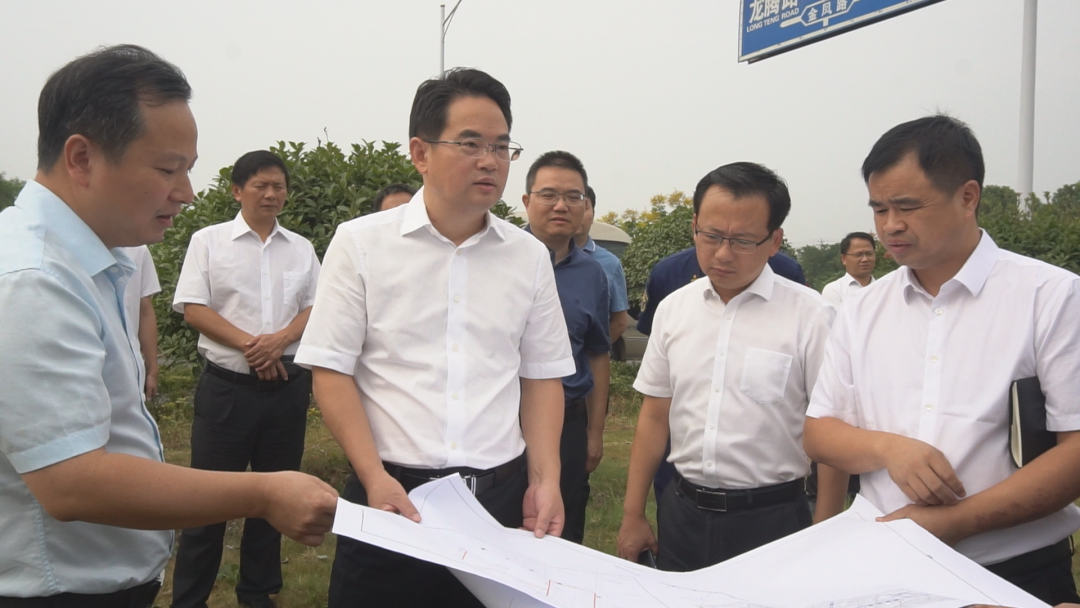 周功表调研高新区重点建设项目