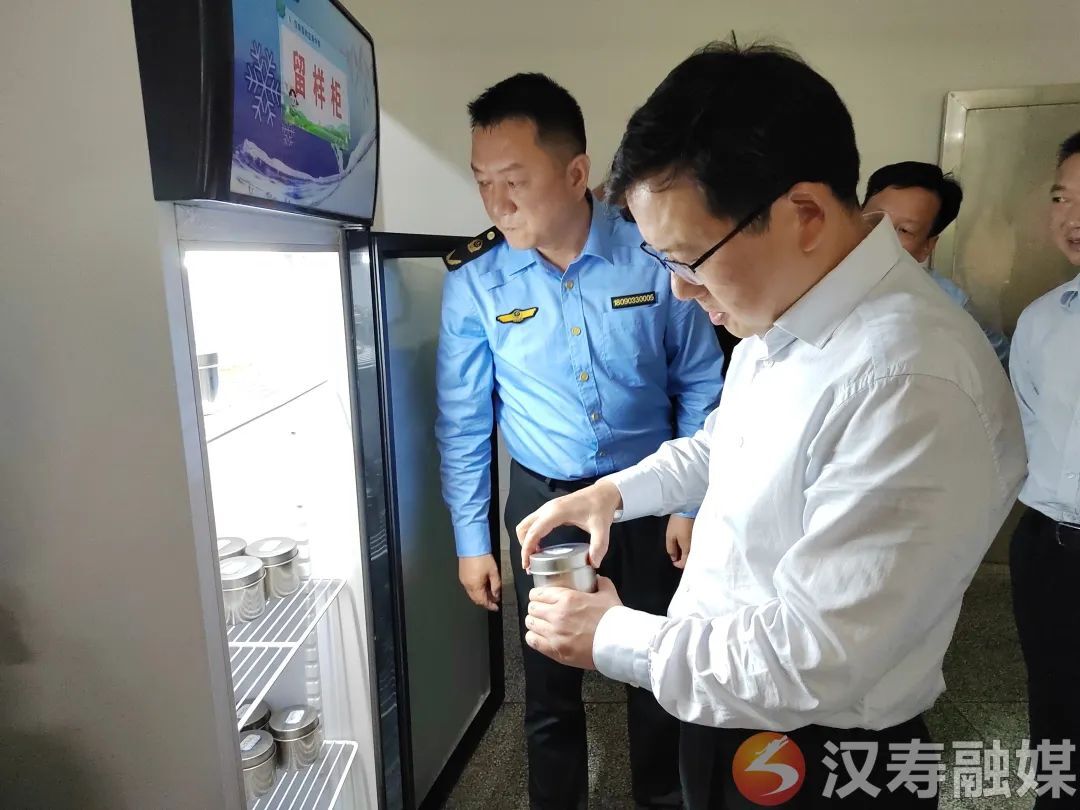 【打好安全生产巩固提升仗】王时雨调研校园食品安全工作