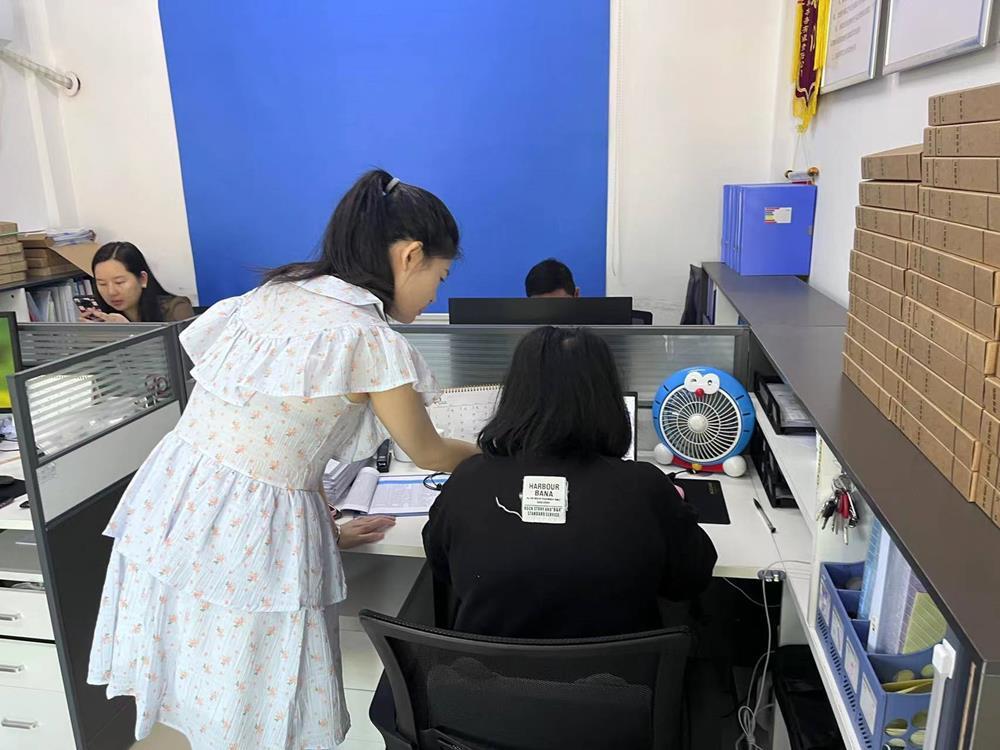 汉寿高新区开展政务公开主题日活动 深入企业宣传惠企政策 助推营商环境优化升级