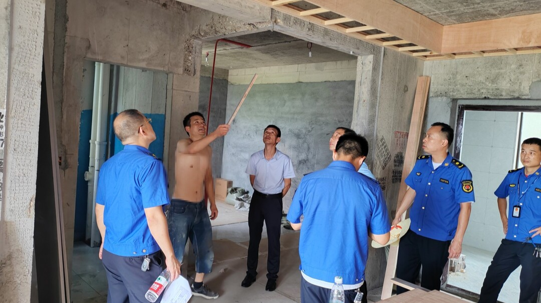 【打好安全生产巩固提升仗】汉寿县城市管理和综合执法局：重拳整治“野蛮装修”