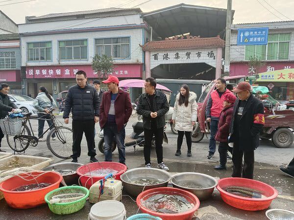 汉寿县酉港镇开展马路市场集中整治行动