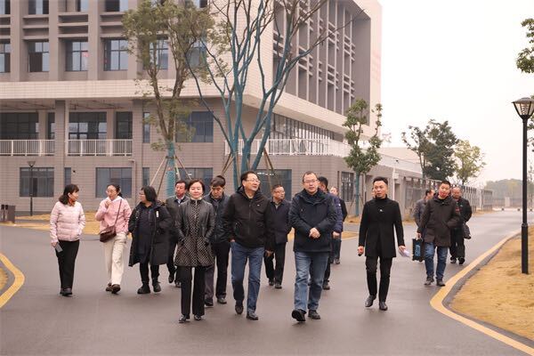 新疆阜康市基础教育高质量发展考察组来汉寿县第一中学考察交流