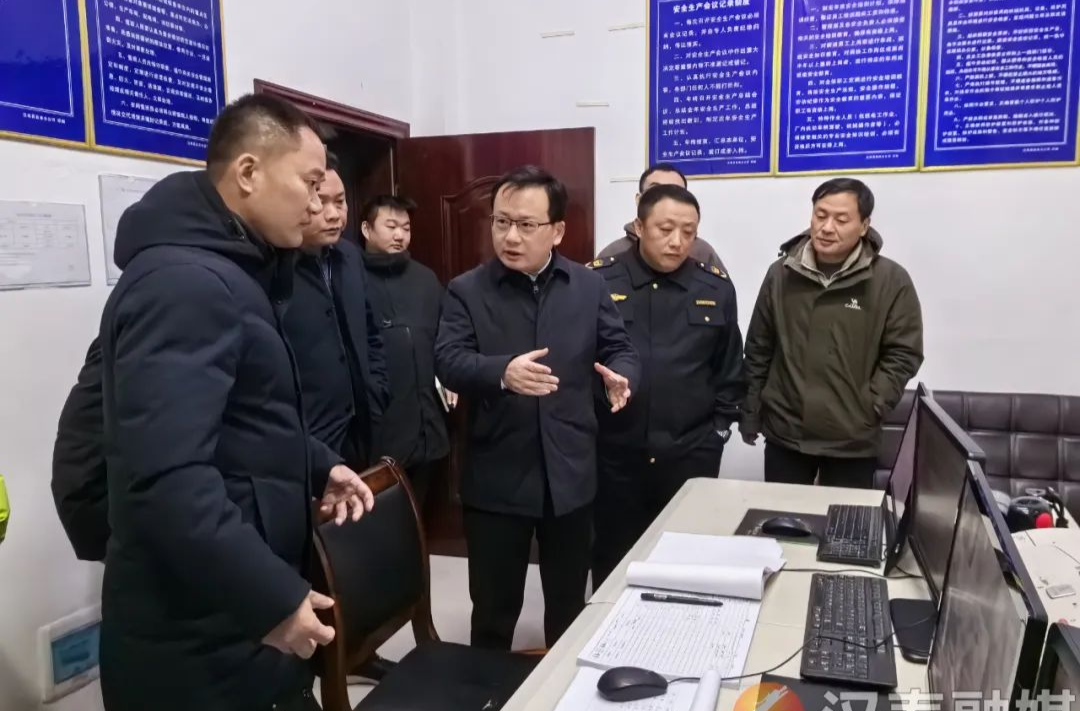 【抗击冰雪一线】王时雨督查低温雨雪冰冻天气防范应对工作