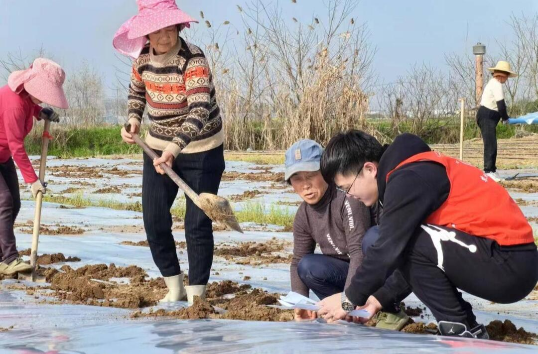 汉寿县气象局：开展“3·23”世界气象日志愿服务活动