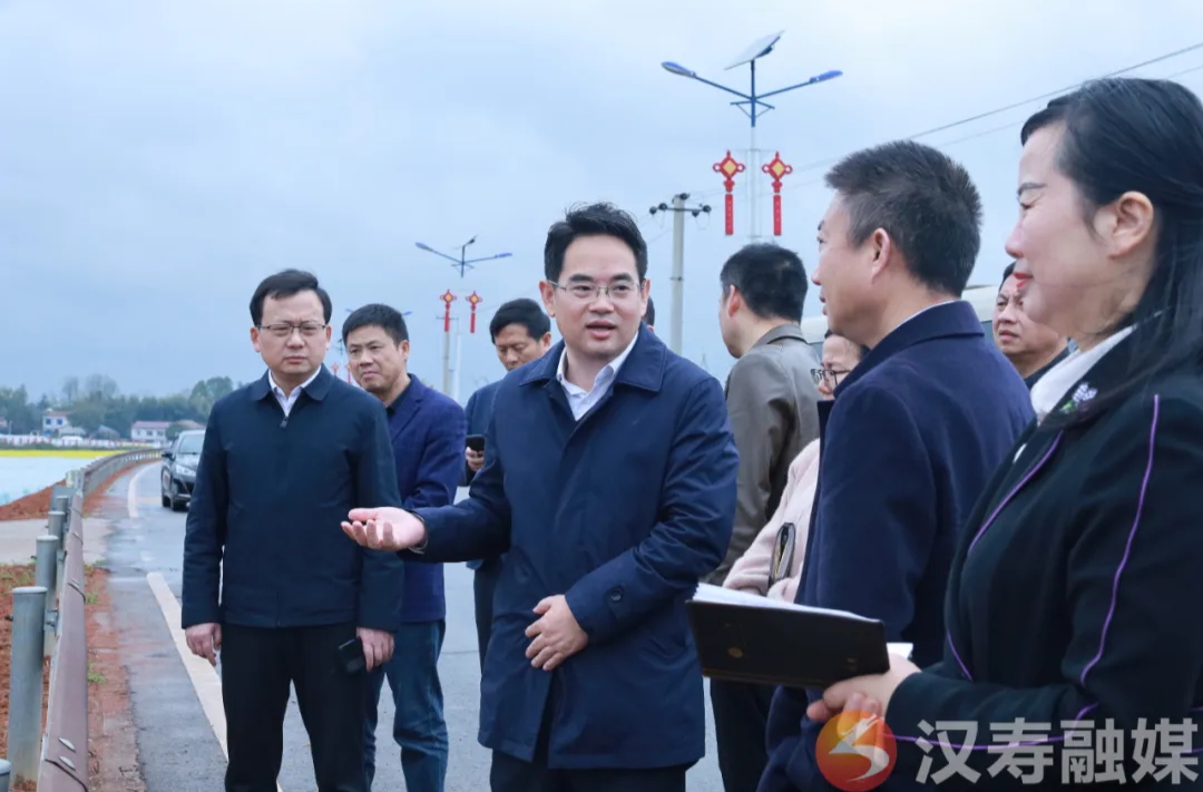 周功表在调研美丽乡村株木山示范片建设工作时强调：要全力打造文旅产业发展新引擎