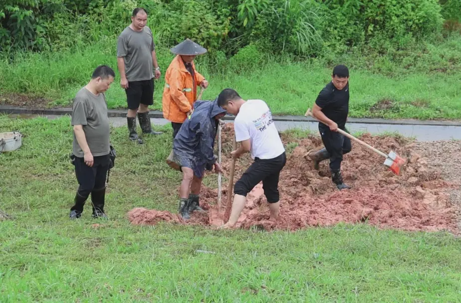 汉寿：成功处置水库险情 紧急避险转移群众