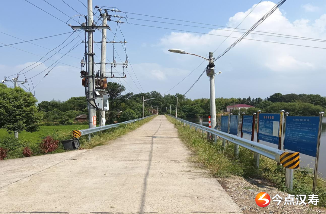 汉寿县株木山街道：小小护栏暖民心 学生出行更安心