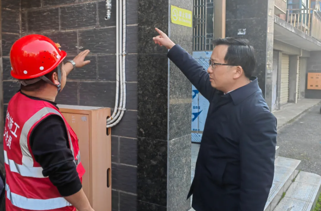 王时雨调研城市基础设施建设：筑牢污水黑臭水体治理、燃气安全改造系统化民生工程，夯实城市韧性根基