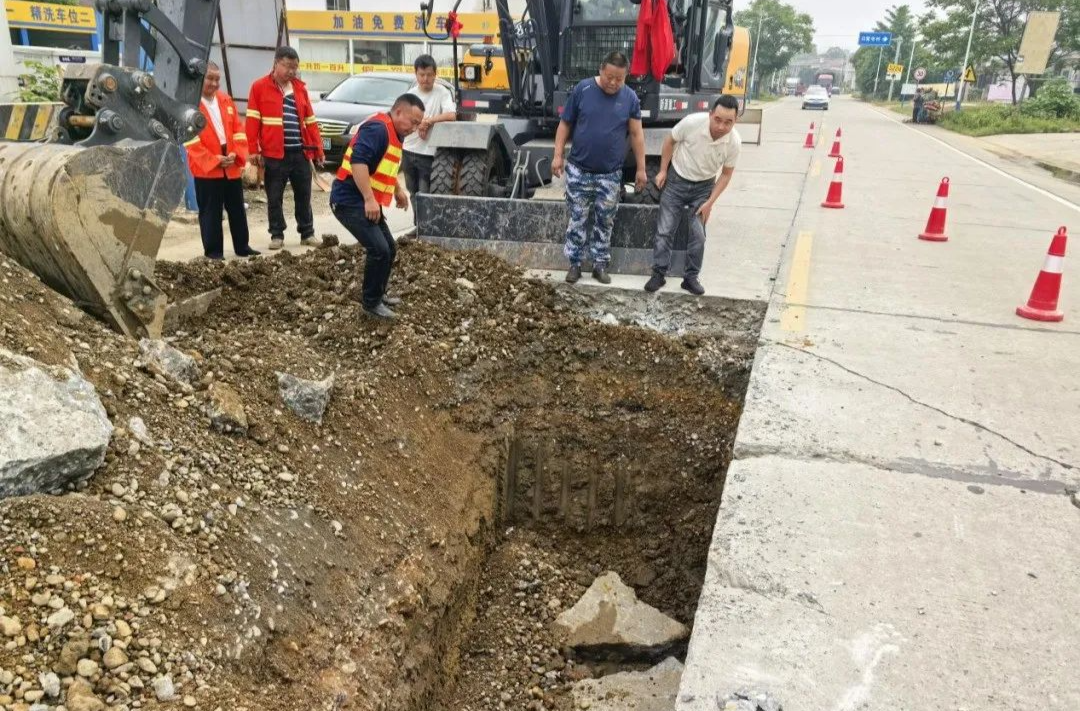 汉寿县公路建设养护中心: 连续作战 及时处置多处汛期道路险情