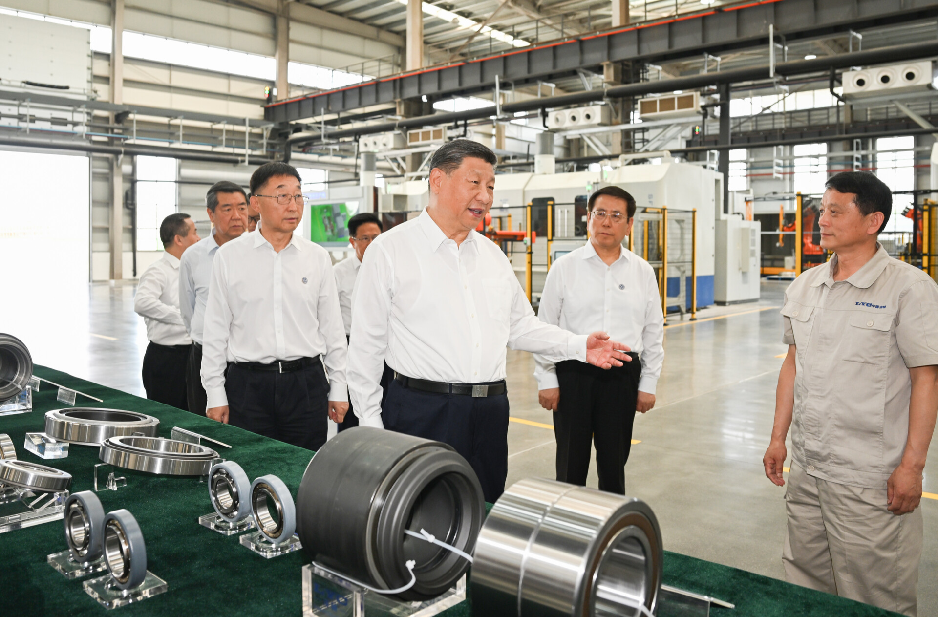 习近平在河南考察时强调 坚定信心推动高质量发展高效能治理 奋力谱写中原大地推进中国式现代化新篇章