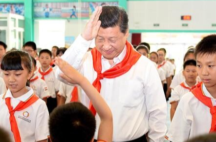 时政微观察丨总书记深情寄望“小树苗”