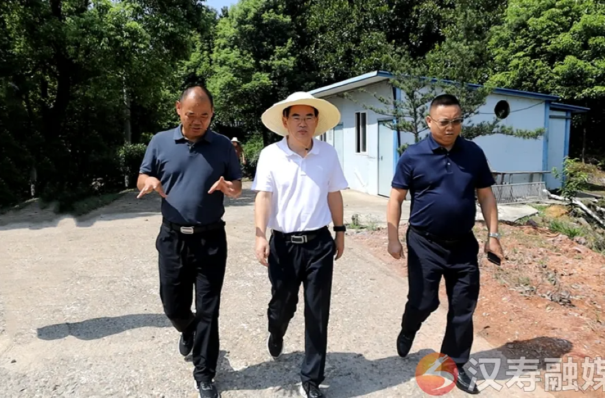 周功表调研畜禽养殖污染问题整改工作