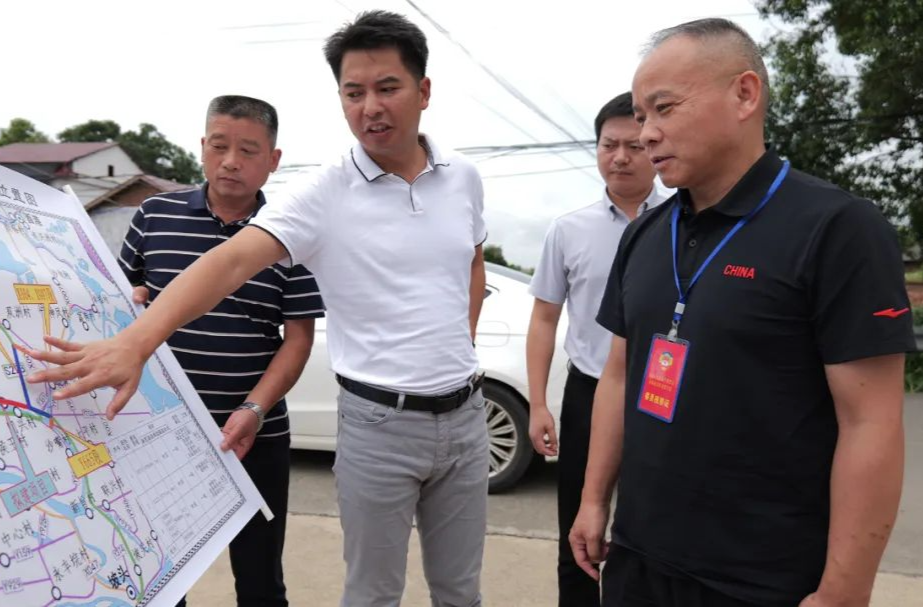 政协汉寿县委员会调研洲酉公路提质改造项目建设工作