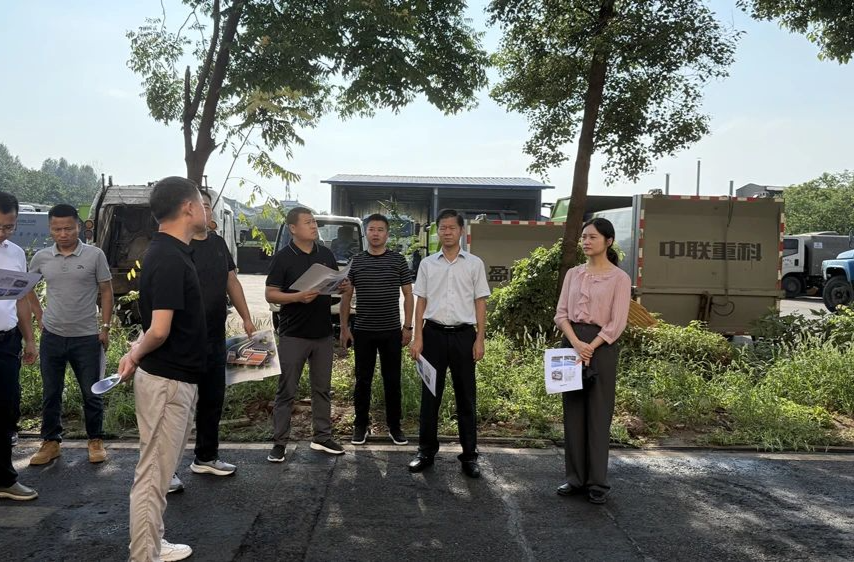 汉寿县组织人大代表视察调研城区新建项目
