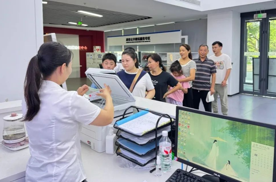 汉寿县政务服务中心：“免费复印”小举措撬动“最多跑一次”大便利
