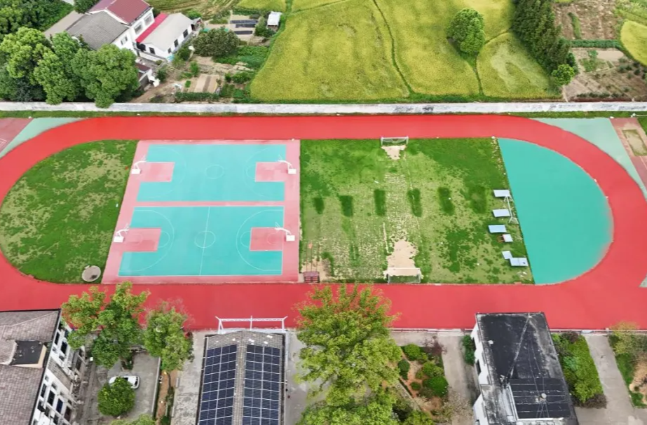 毛家滩回维乡岩嘴小学优化育人环境，打造“家门口的好学校”