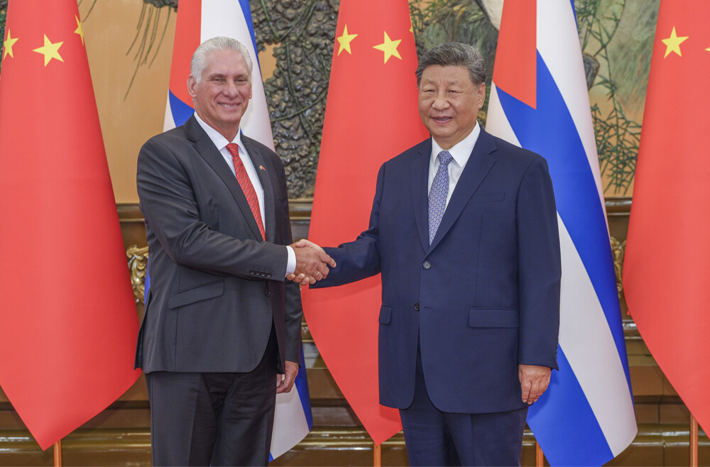 习近平会见古巴共产党中央委员会第一书记、古巴国家主席迪亚斯-卡内尔