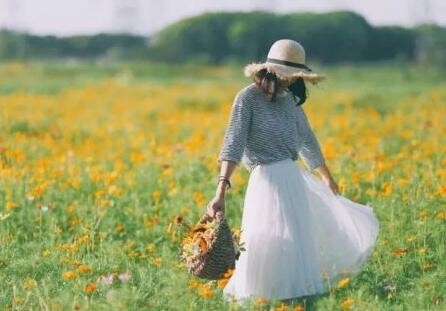 2025-09-11龙阳声韵《笑着低下头的，都是聪明人》