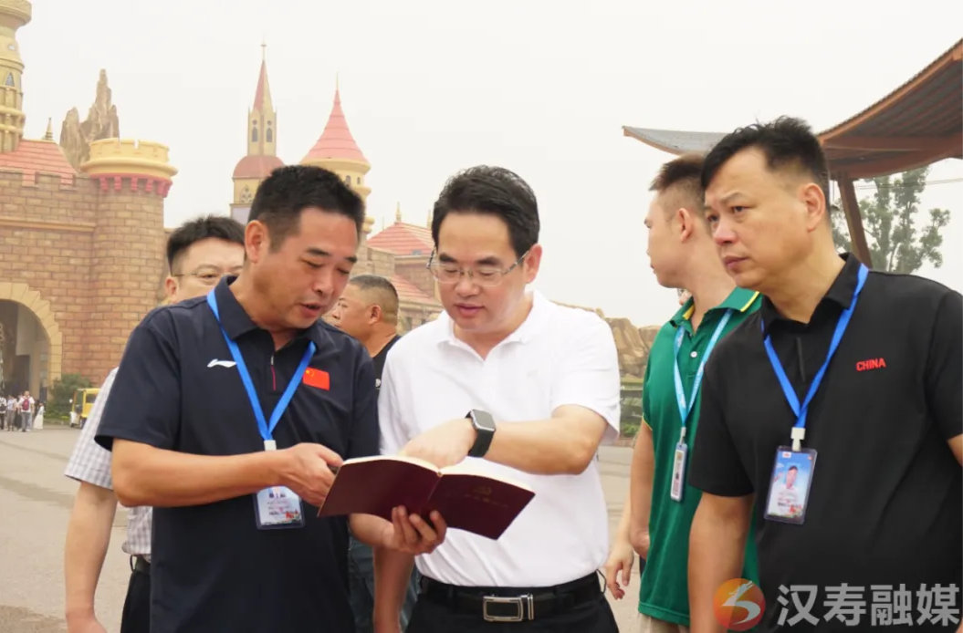 周功表调研假日旅游服务、安全生产、秸秆禁限烧及综合利用工作