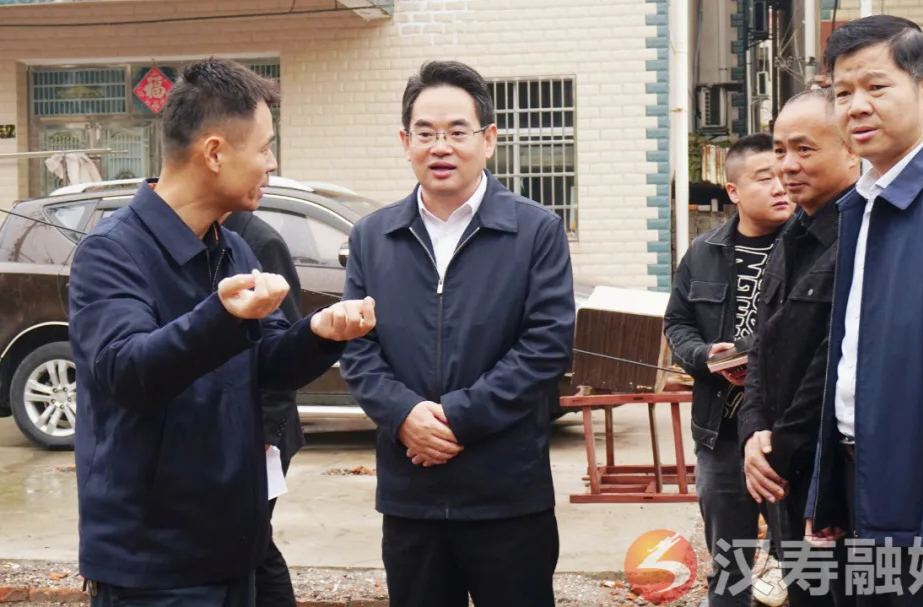 周功表调研城市工作：高质量推进城市更新，持续增进民生福祉