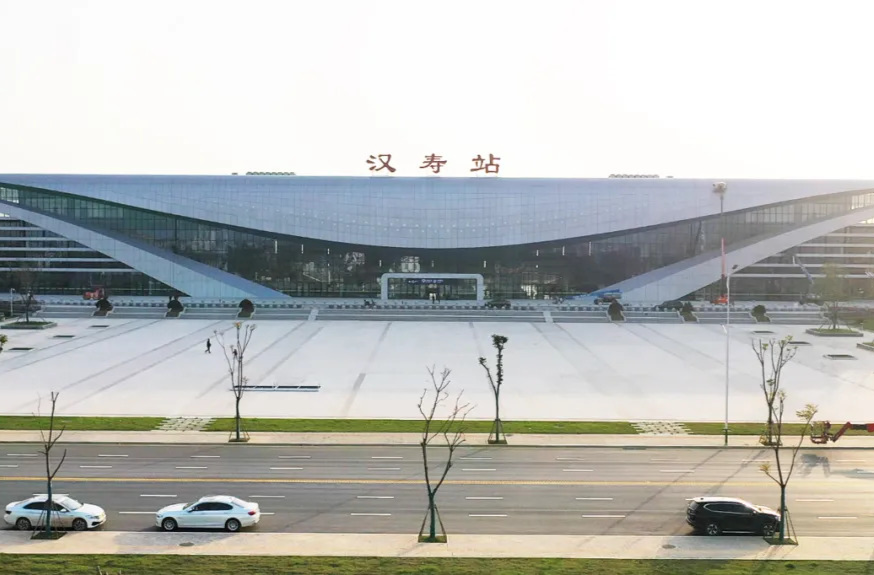 汉寿直连成渝，渝厦高铁首次经停