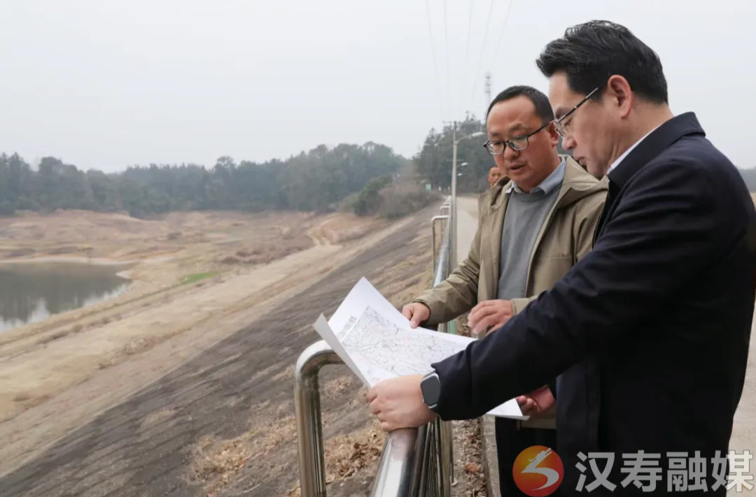 周功表调研饮水安全保障工作