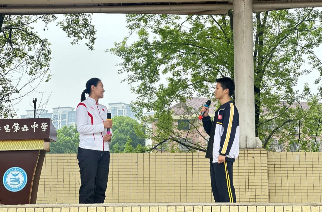 《人民日报》｜“百城万校”项目在汉寿五中启动 奥运冠军杨秀丽助力