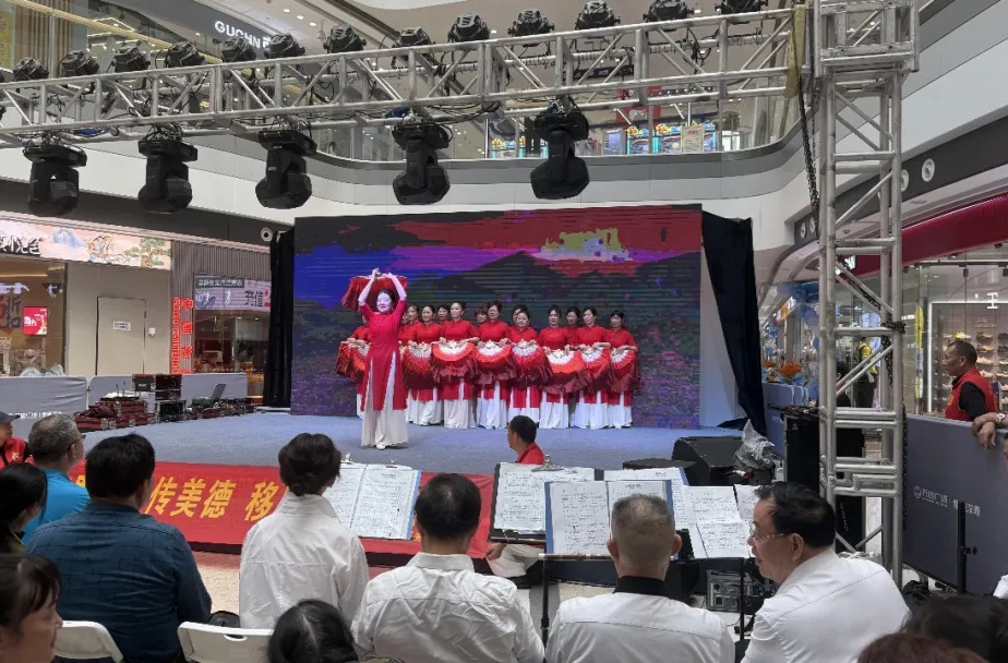 【悦动汉寿 五一畅游】致敬劳动者 礼赞新时代 汉寿县举办 “劳动赞歌” 红歌专场演出