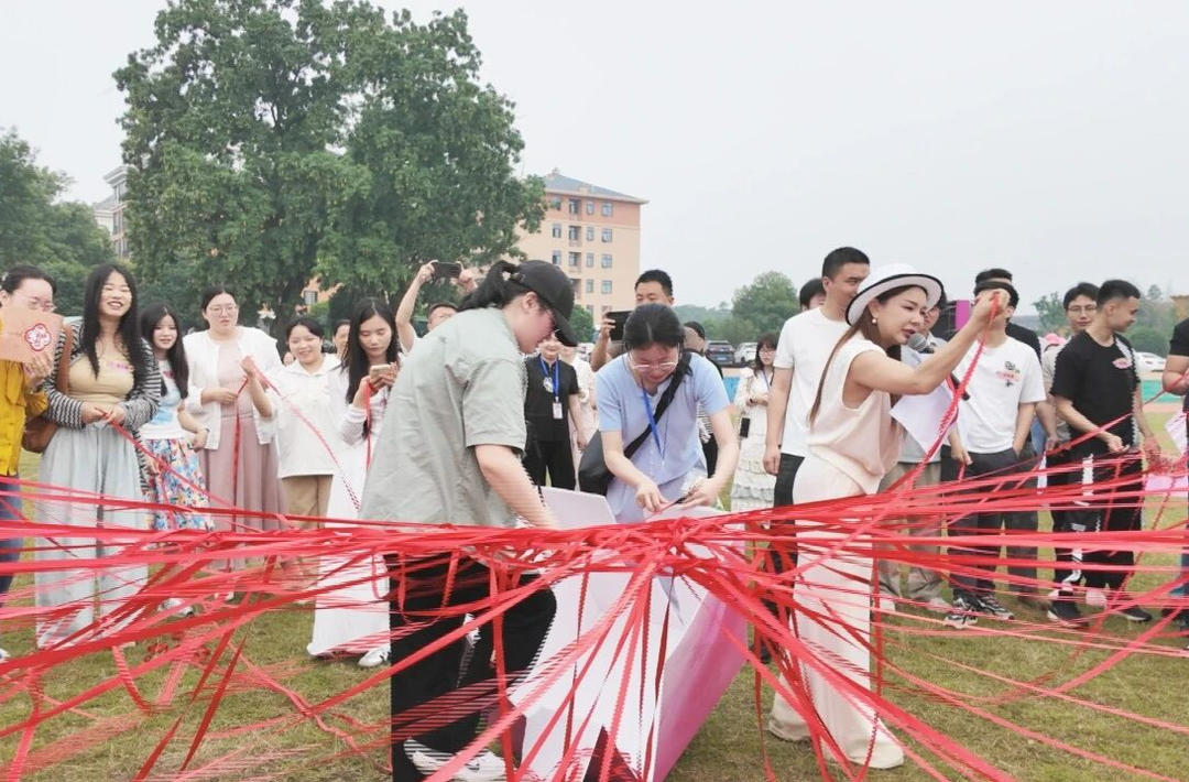 汉寿县举办“清水漾青春 湖畔遇见TA”青年干部联谊暨“5·15”国际家庭日活动