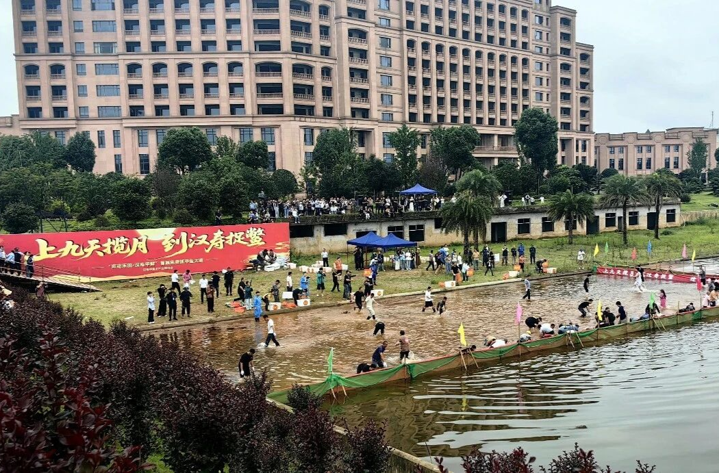 汉寿甲鱼推介会：飞行汽车+机器人 科技赋能智慧农业